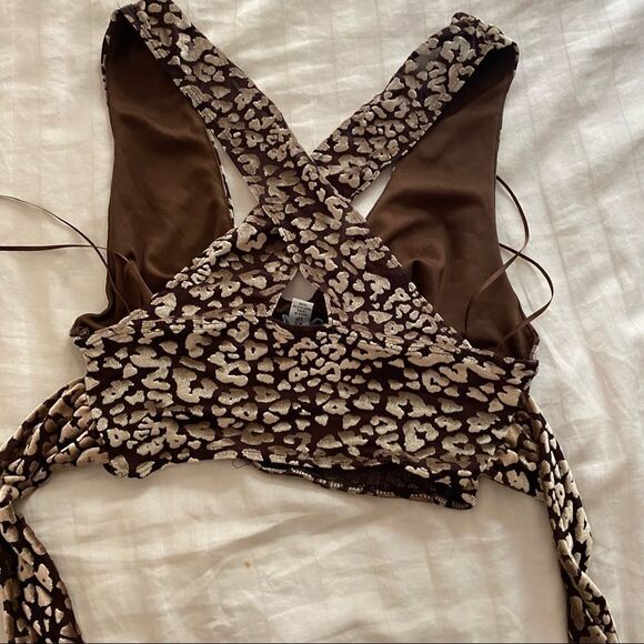 Urban Outfitters Brown and Gold Cheetah Print Plunge Neck Crop Top Tank - Picture 8 of 8